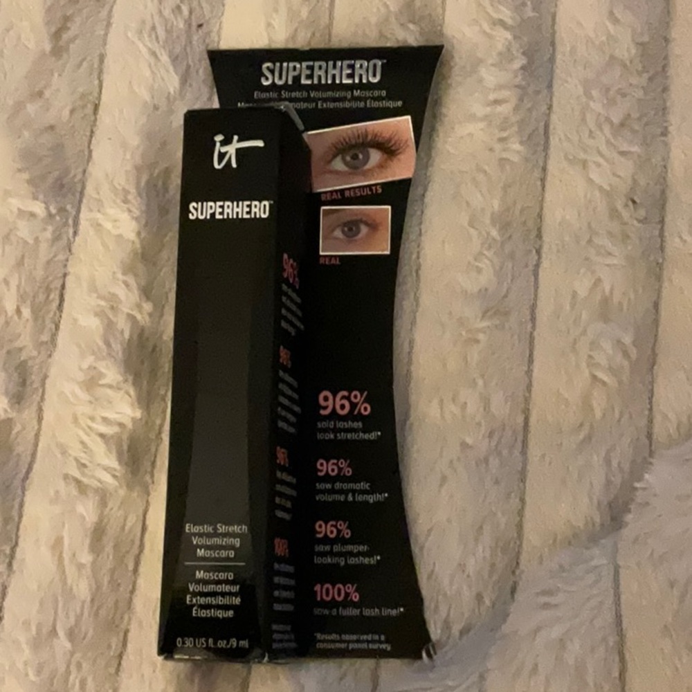 IT Cosmetics Superhero mascara - Very Black - New in box